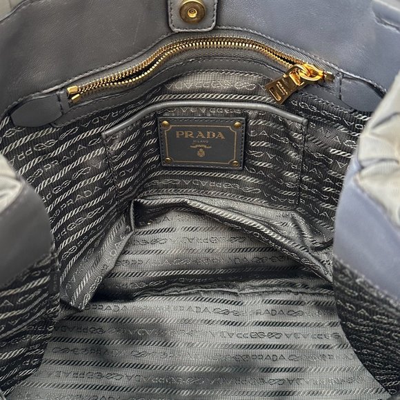 Prada - Grey Tessuto Gaufre Nylon - Crossbody Bag - Picture 10 of 16